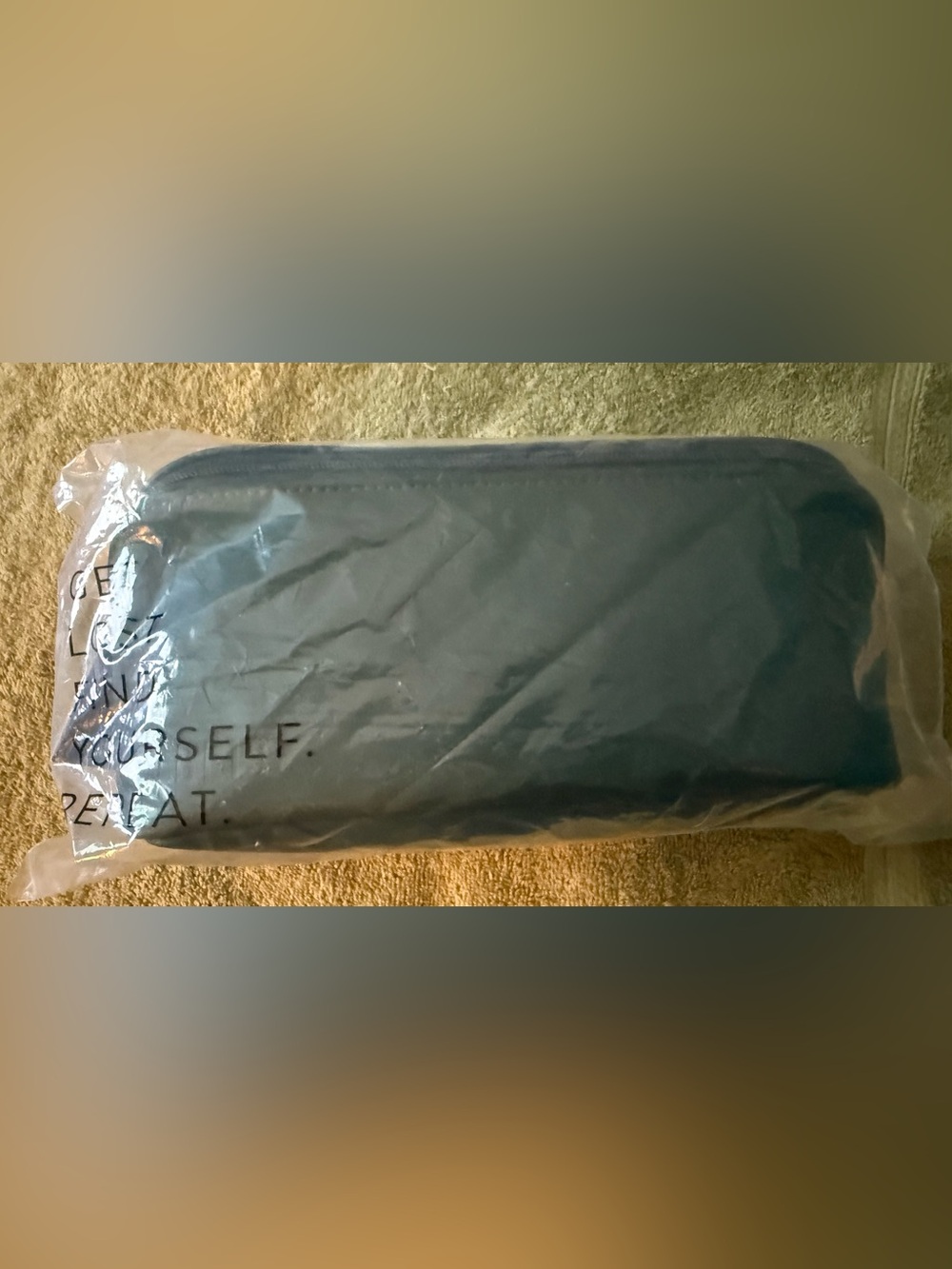 BEIS WICKED Toiletry Kit In Wicked Green. Brand New W/Original Packaging - Picture 11 of 12